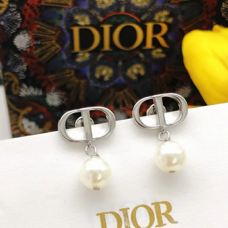 christian dior boucles doreilles pour femme s_123a157